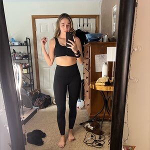 Lululemon leggings size 6